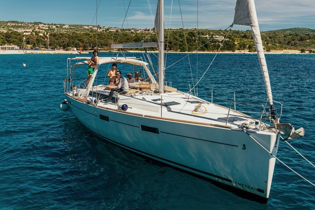 2016 Beneteau Oceanis 45 — te koop — Sibenik, Croatia — photo 1 of 18
