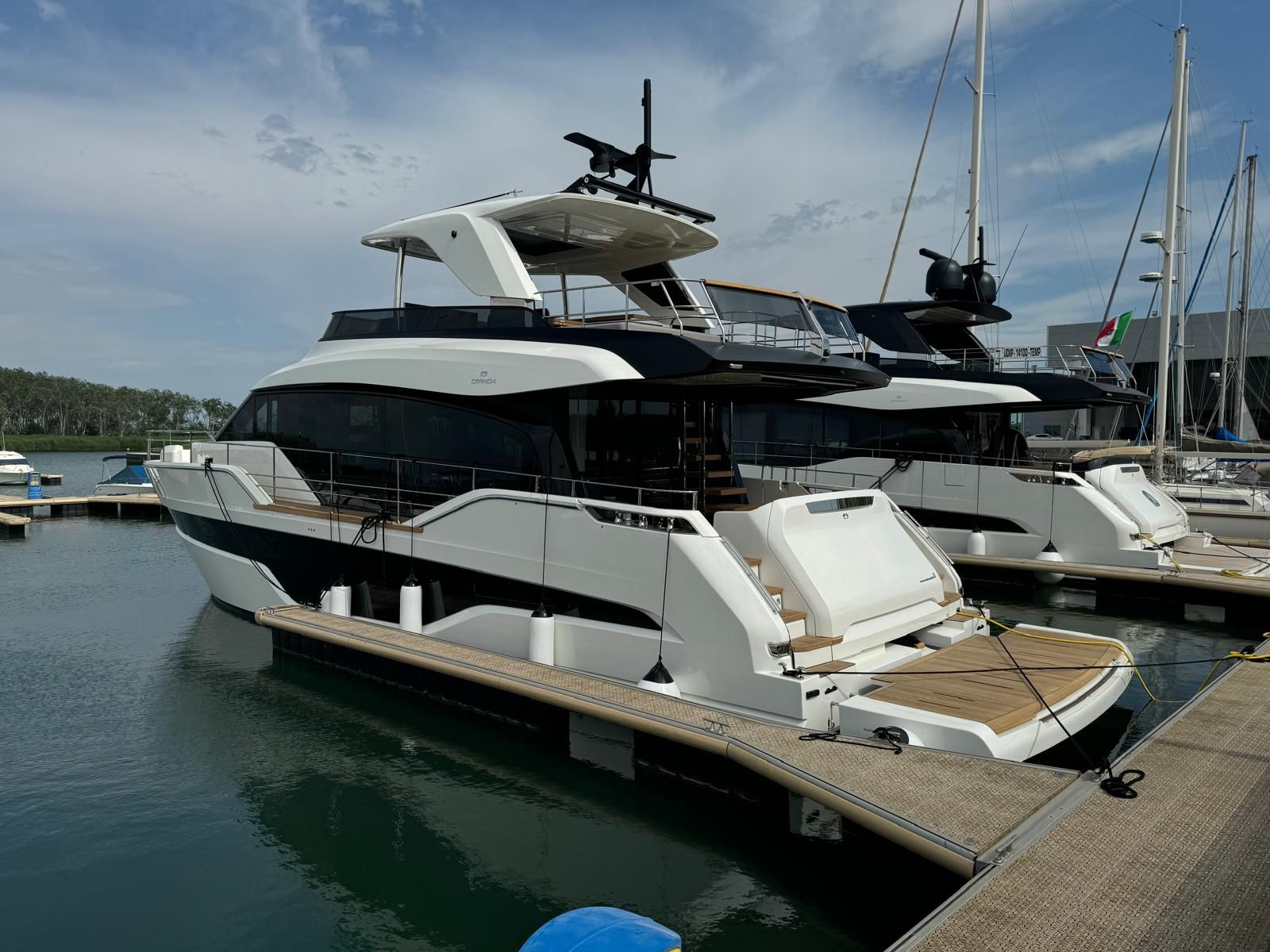 2026 Cranchi 67 FLY — en venta — Belgrade, Serbia — photo 1 of 49