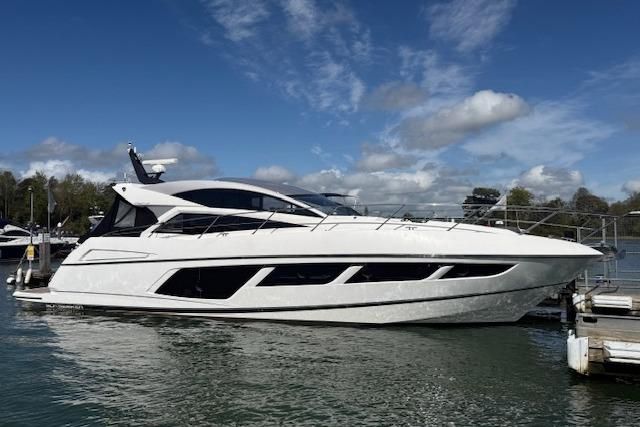 2016 Sunseeker Predator 57 — à venda — Southampton, United Kingdom — photo 1 of 42