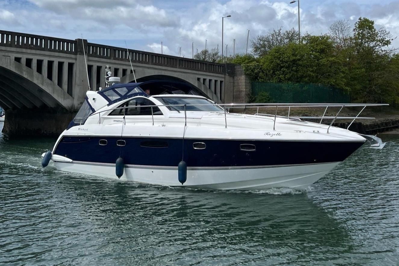 2010 Fairline Targa 44 — à vendre — Southampton, United Kingdom — photo 1 sur 23