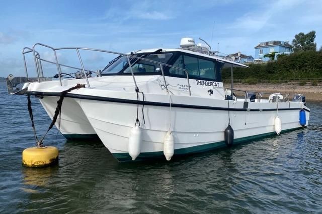 2017 Cheetah Marine 11.2M Series — zu verkaufen — Poole, United Kingdom — photo 1 of 44