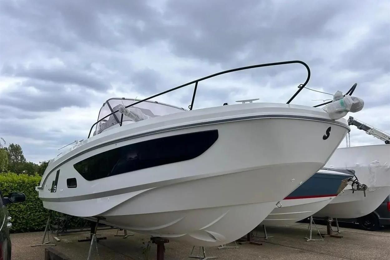 2023 Beneteau Flyer 9 Sundeck — à venda — Chertsey, United Kingdom — photo 1 of 22