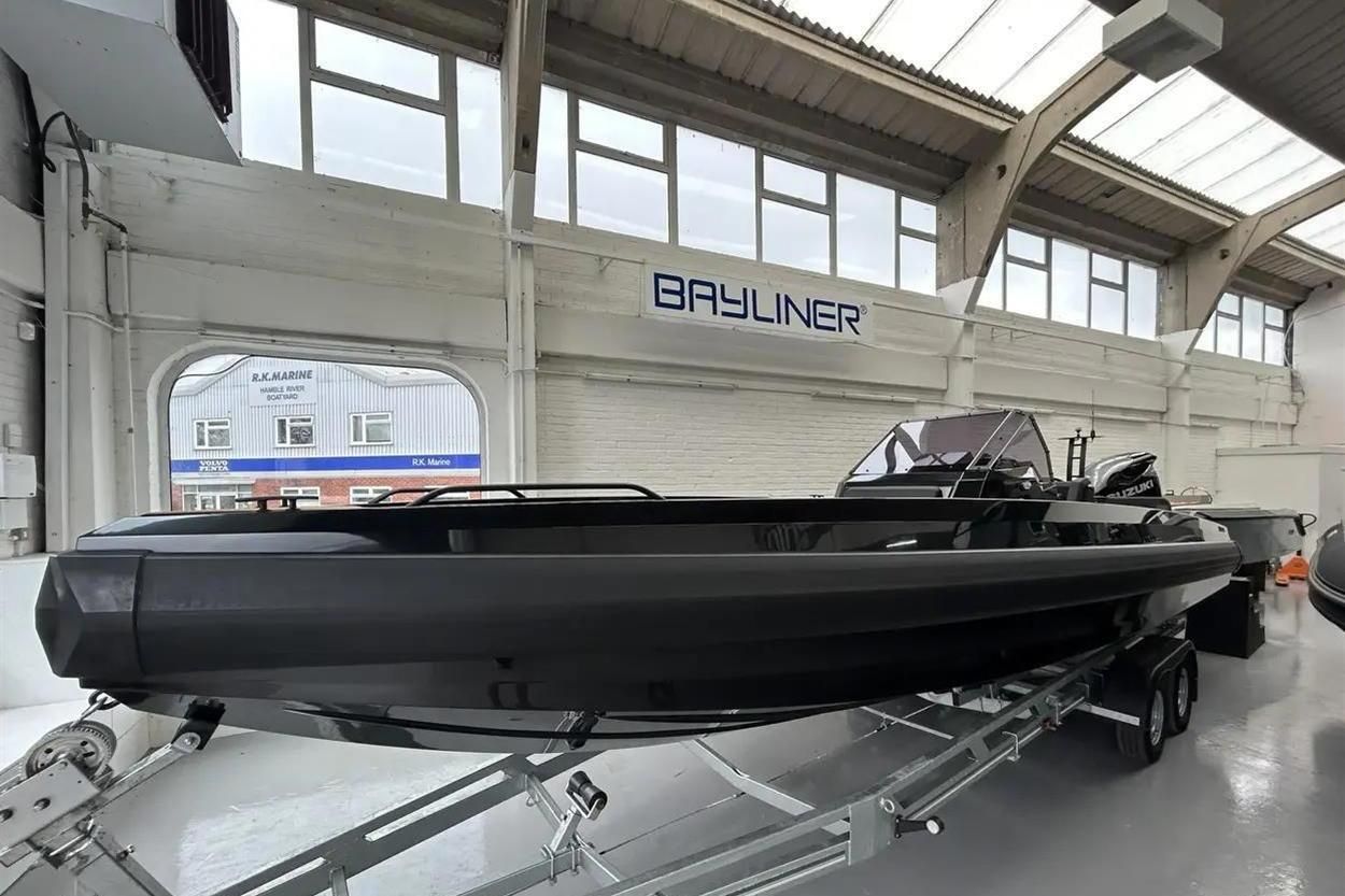 2023 Iron Boats 827 — na sprzedaż — Southampton, United Kingdom — photo 1 of 14