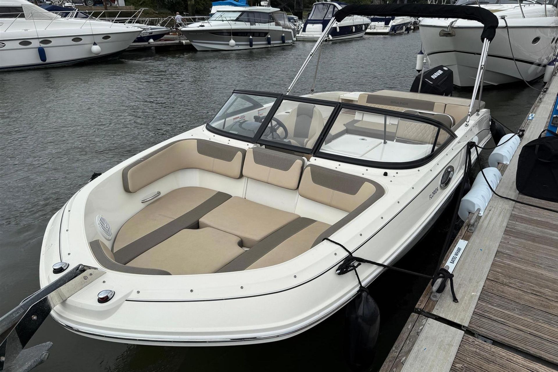 2020 Bayliner VR6 — à vendre — Southampton, United Kingdom — photo 1 sur 17