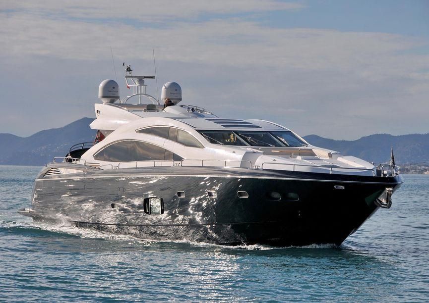 2023 Sunseeker Predator 84 — na czarter — Ibiza, Spain — photo 1 of 12