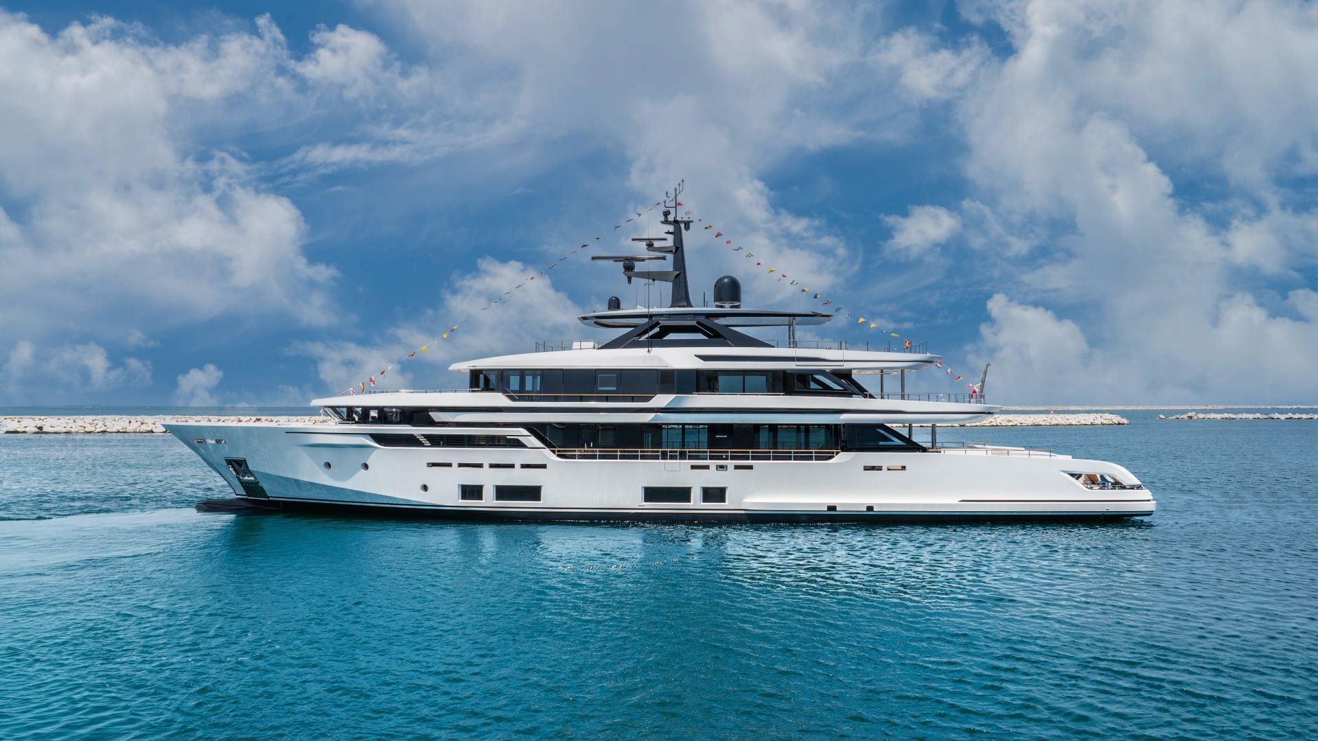 2024 Custom Line 106 Fly — te koop — Abroad, Turkey — photo 1 of 14