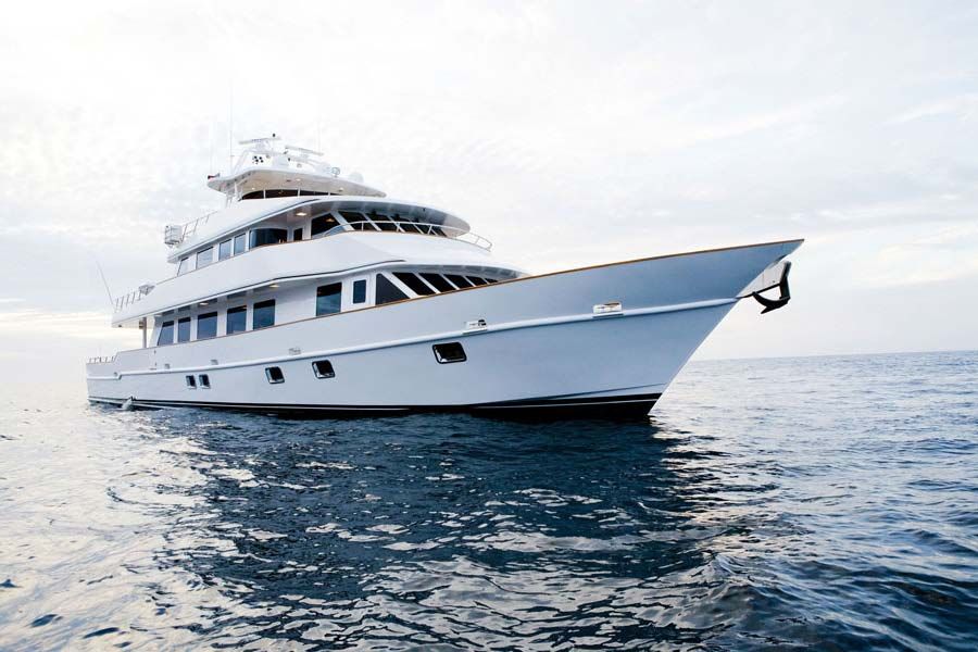 2007 Crystal Super Yachts 117’ — na sprzedaż — Na, Italy — photo 1 of 8