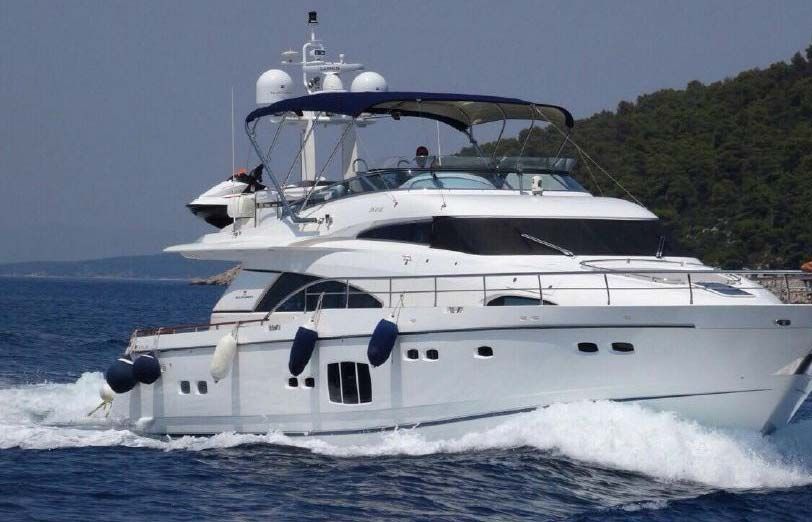 2010 Fairline Squadron 78’ — à vendre — Cannes, France — photo 1 sur 4