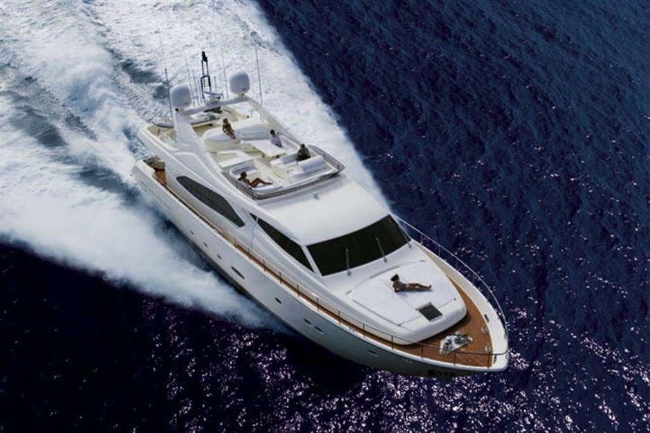 2005 Ferretti 88’ — à venda — Na, Italy — photo 1 of 7