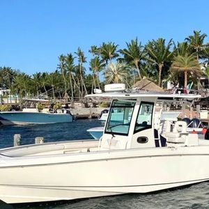Boston Whaler 320 Outrage