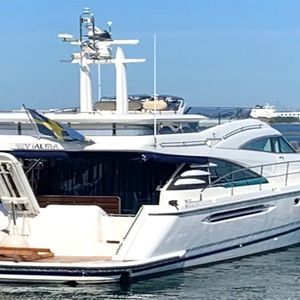 Fairline Squadron 58 Fly