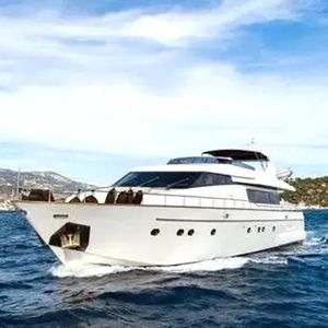 Sanlorenzo Sl82