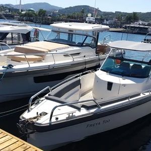 Axopar 28 T-top
