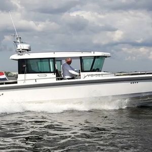 Axopar 28 Cabin