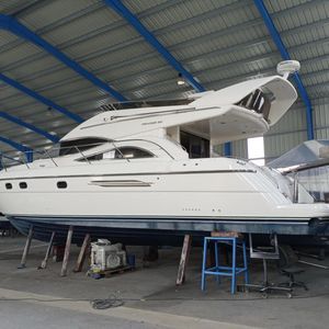 Princess Yachts 52