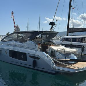 Cranchi M 44 HT