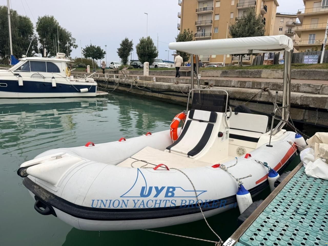 2018 Cantiere Special Line S550 — te koop — Lavagna, Italy — photo 1 of 11