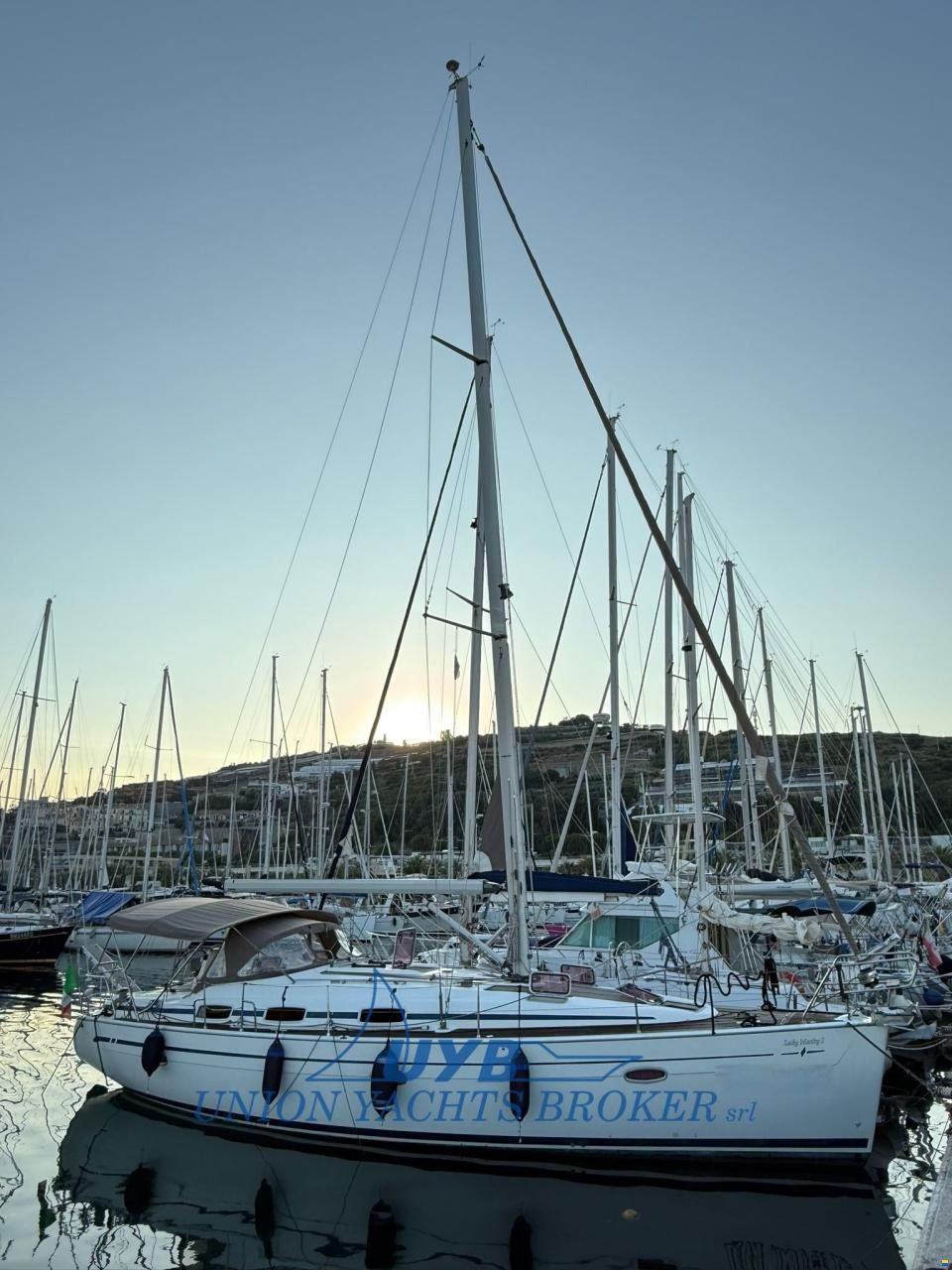 2011 Bavaria 39 Cruiser — na sprzedaż — Lavagna, Italy — photo 1 of 24