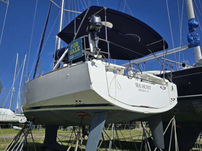 2018 Beneteau 38.1 — à vendre — Nanny Cay, British Virgin Islands — photo 1 sur 24