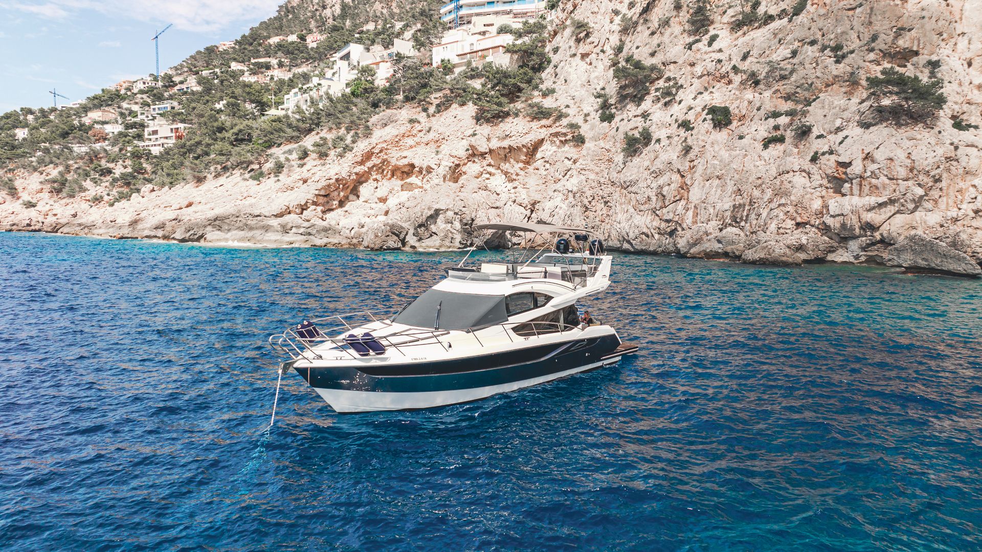 2014 Galeon Flybridge Cruiser 420 — na sprzedaż — Palma de Mallorca, Spain — photo 1 of 4
