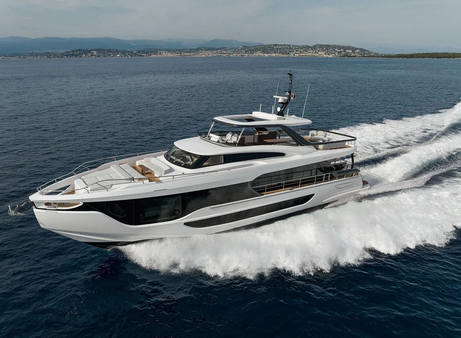 2025 Azimut Grande 26M — à vendre — Nesebar, Bulgaria — photo 1 sur 11