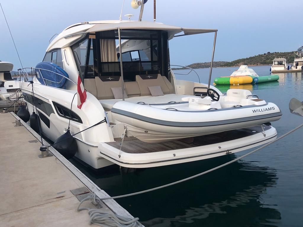 2016 Bavaria Sport 450 Coupe — te koop — Croatia — photo 1 of 15