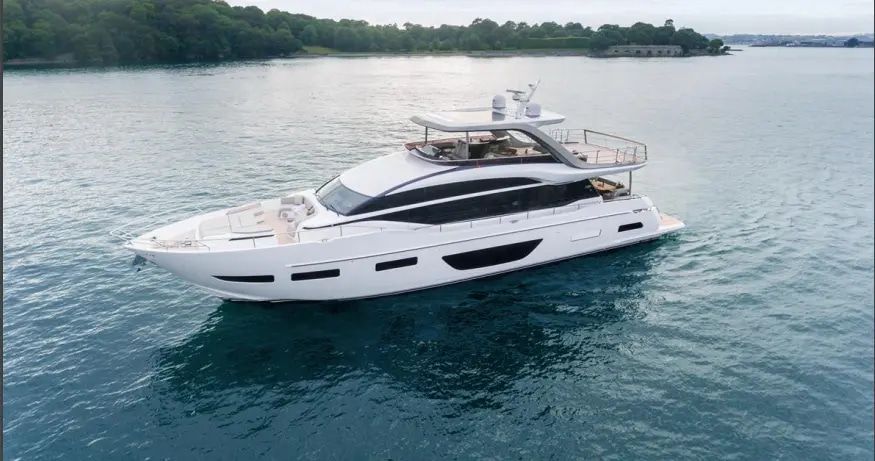 2020 Princess Y85 — zu verkaufen — Liguria, Italy — photo 1 of 24