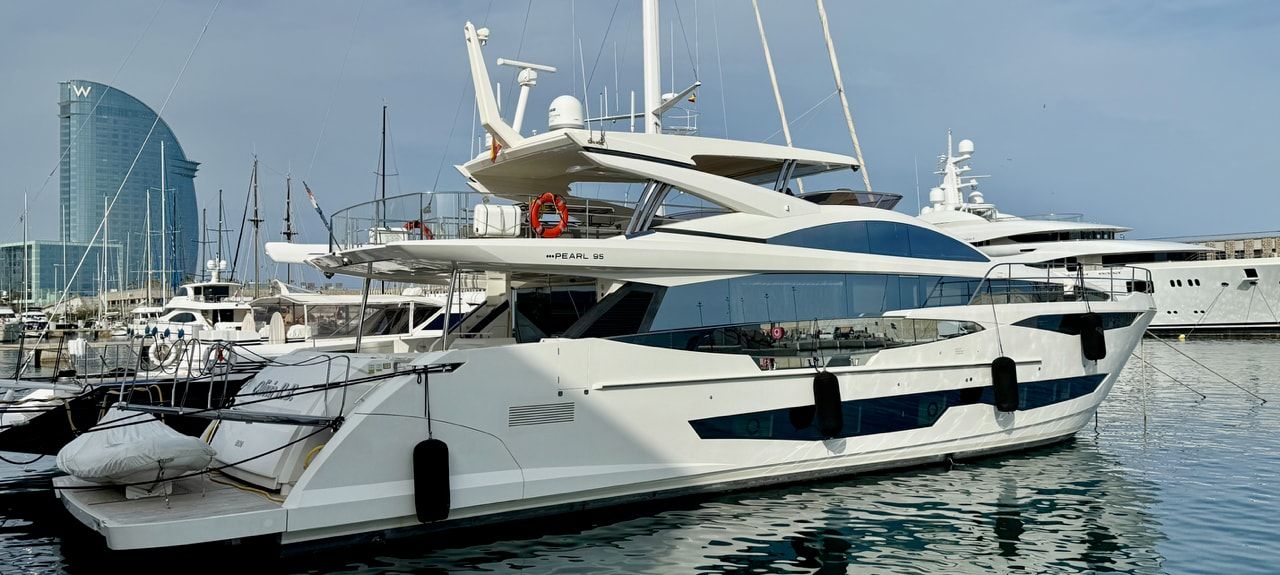 2020 PEARL YACHTS 95 — zu verkaufen — Switzerland — photo 1 of 42