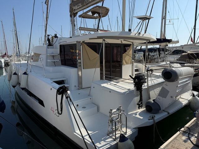 2018 Catana BALI 4.3 — zu verkaufen — Barcelona, Spain — photo 1 of 46