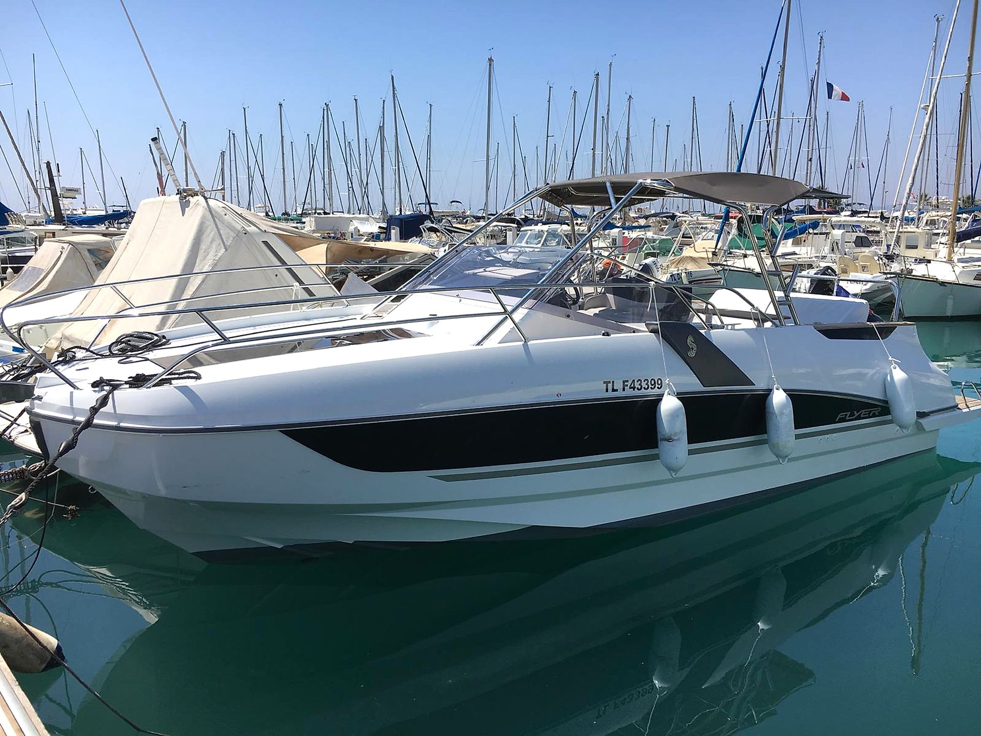 2016 Beneteau Flyer 8.8 Sundeck — en venta — Saint Laurent Du Var, France — photo 1 of 15