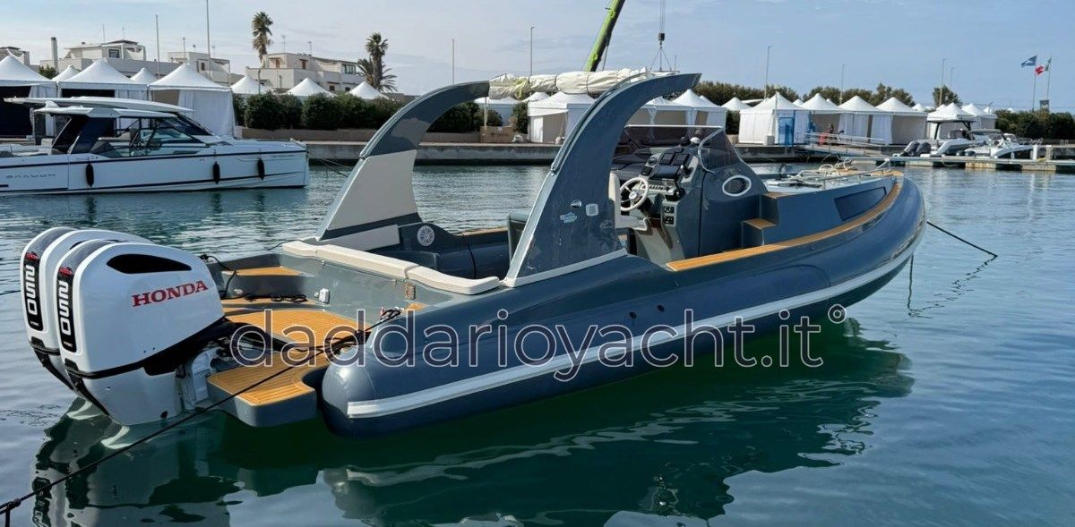 2025 Revenger 28.70 Zeus — in vendita — Taranto, Italy — photo 1 of 13