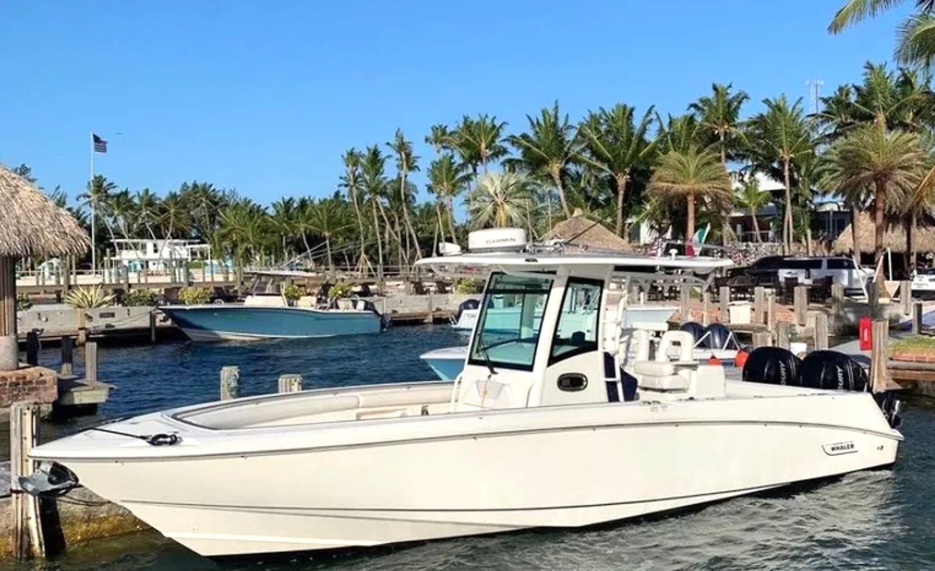 2013 Boston Whaler 320 Outrage — na sprzedaż — Central Beach, United States — photo 1 of 39