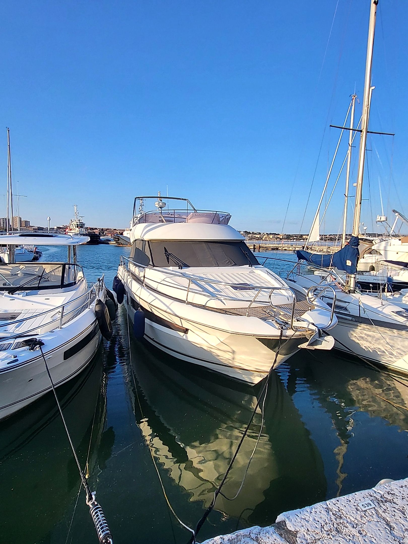 2013 Jeanneau Prestige 450 — na sprzedaż — Port De Bouc, France — photo 1 of 9