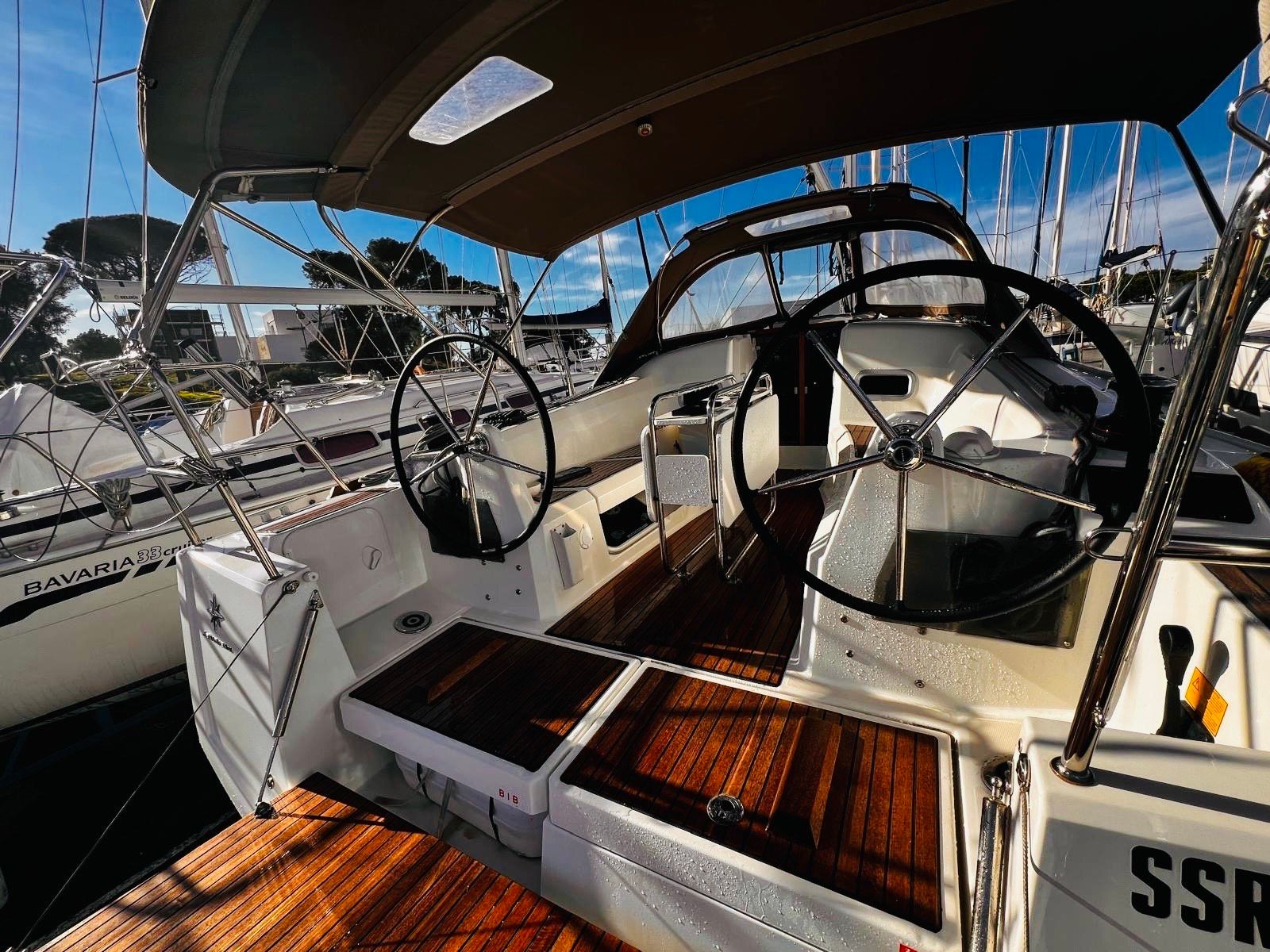 2021 Jeanneau Sun Odyssey 349 — en venta — Saint-mandrier, France — photo 1 of 12
