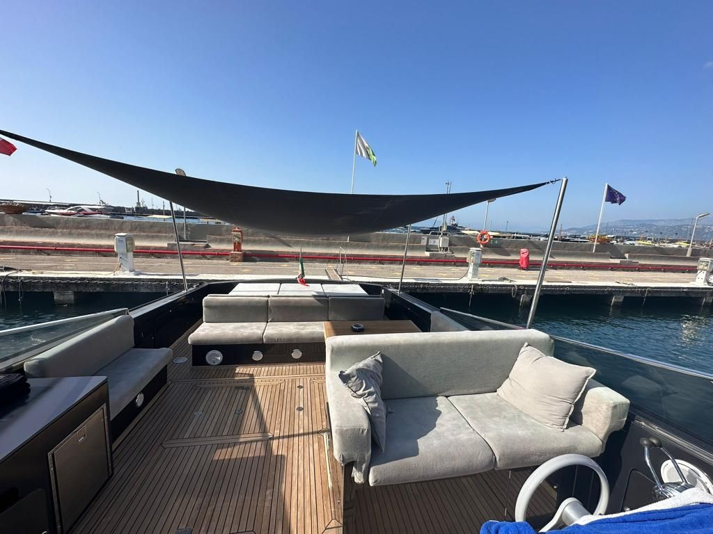1990 Magnum 53 — for sale — Rome, Italy — photo 1 of 11