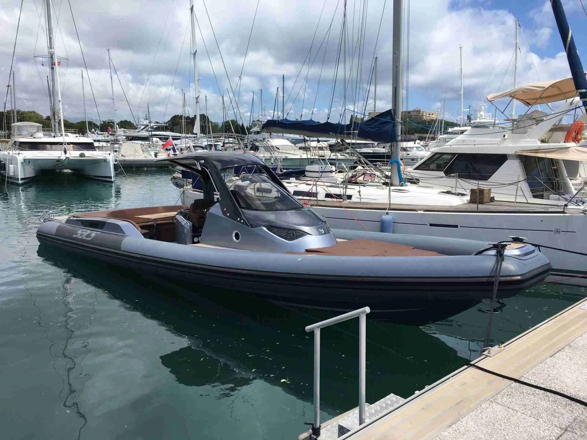 2016 Sacs Strider — à louer — Ibiza, Spain — photo 1 sur 2