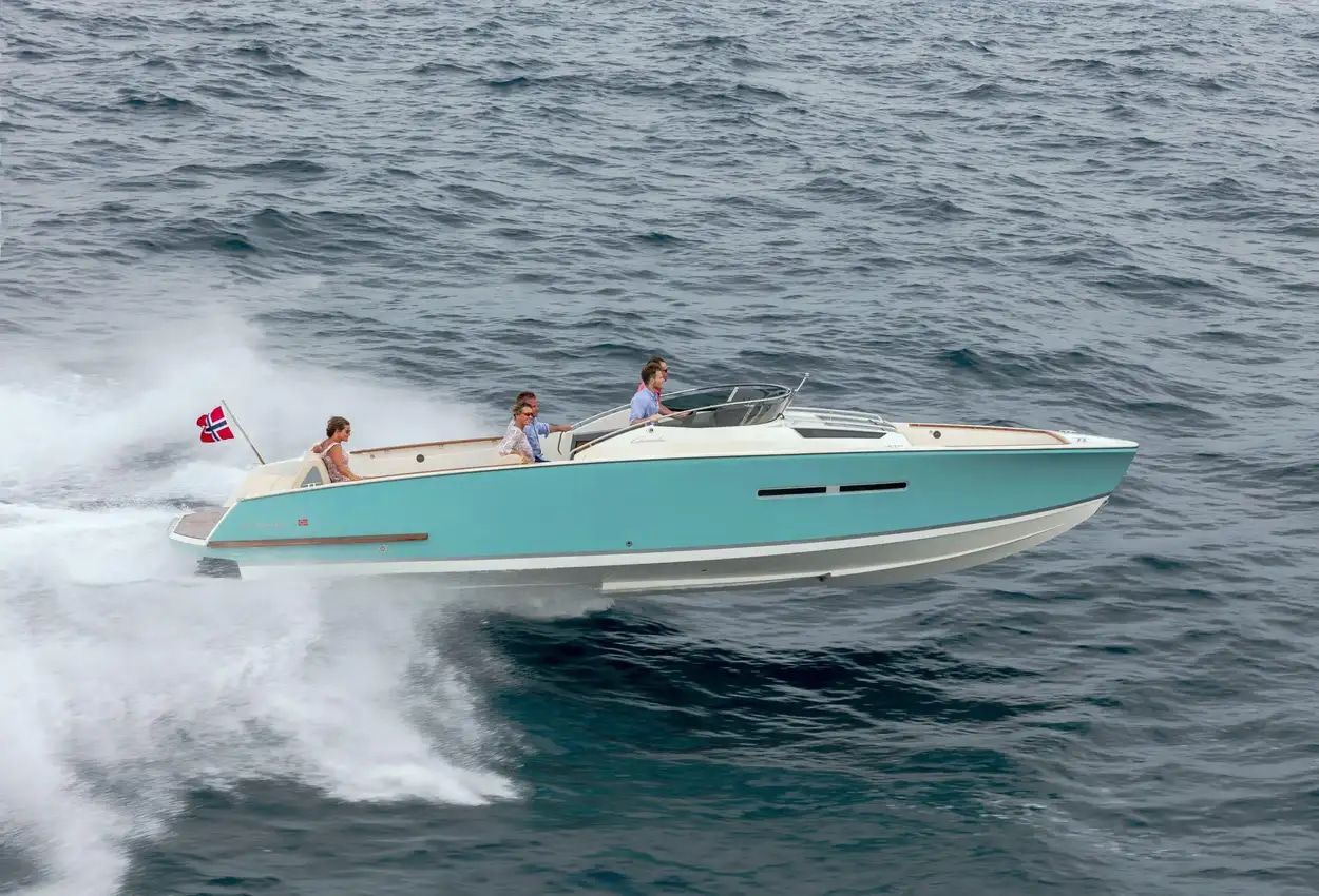 2025 Cormate Chase 35 — en venta — Poole, Poole, United Kingdom — photo 1 of 30
