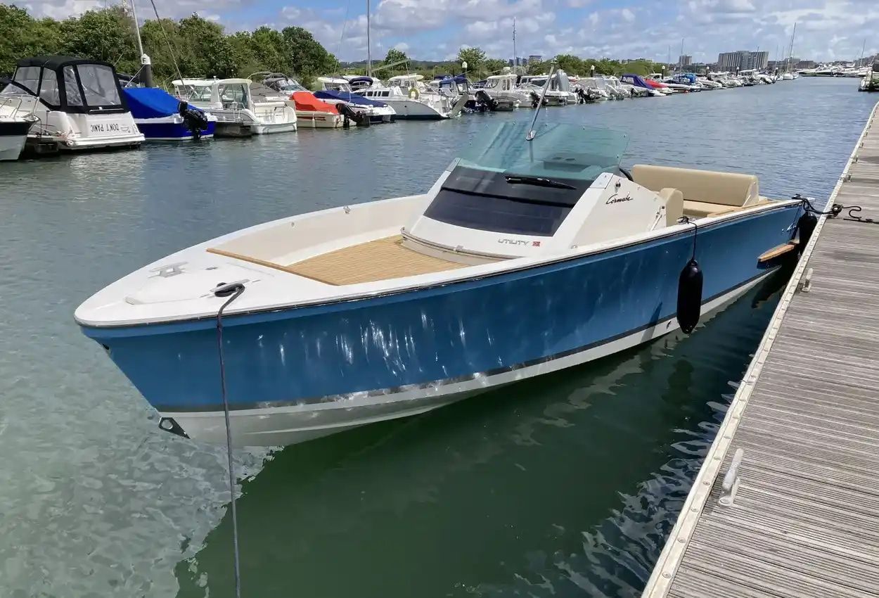 2025 Cormate Utility 27 — en venta — Poole, United Kingdom — photo 1 of 119
