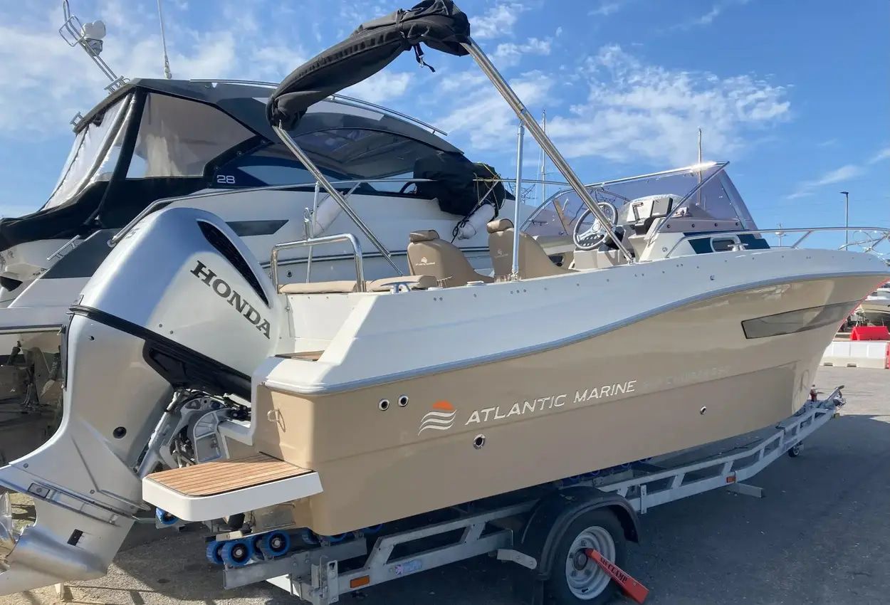 2022 Atlantic 690 Sun Cruiser — na sprzedaż — Poole, ENG, United Kingdom — photo 1 of 43