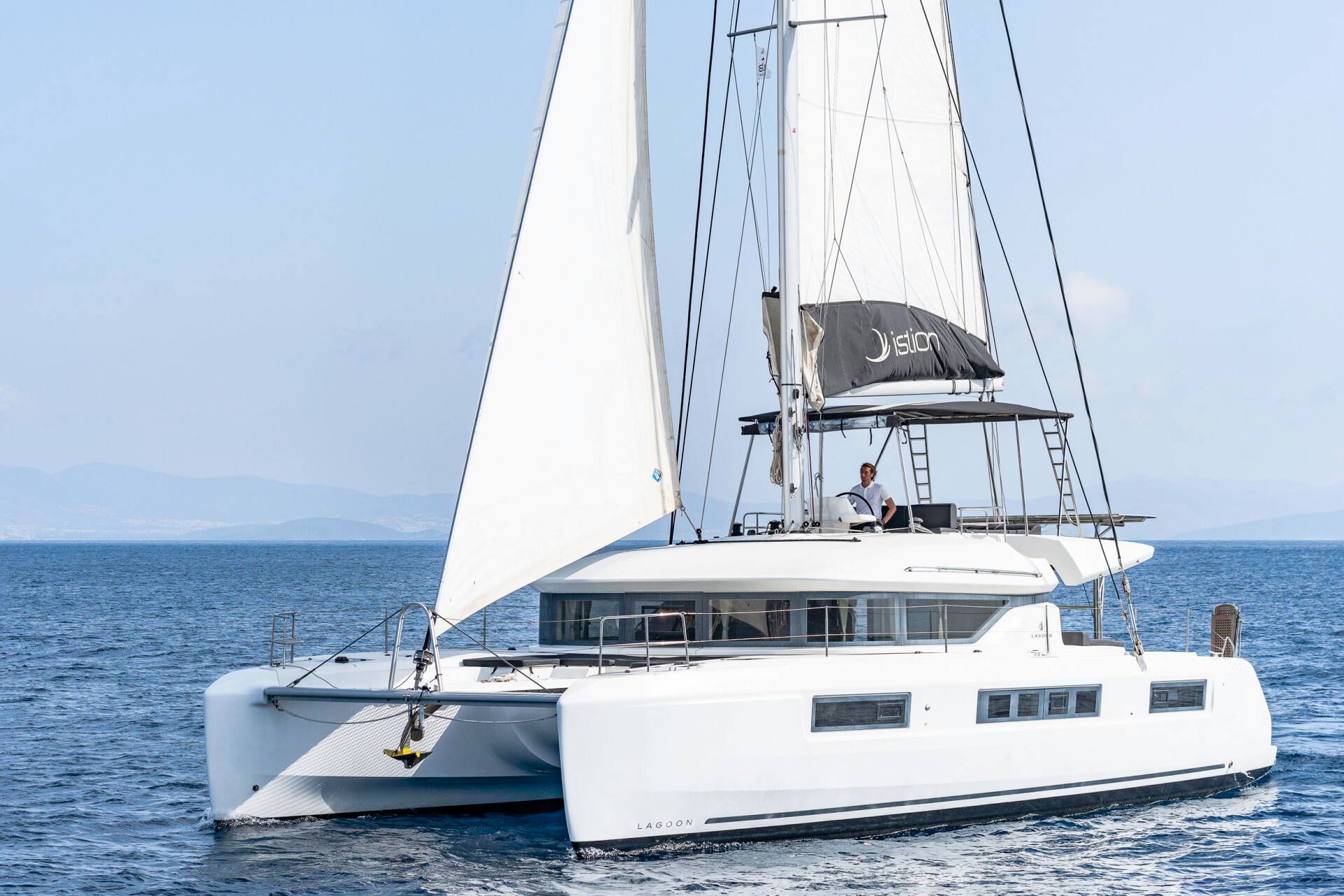 2019 Lagoon 50 — in vendita — Athens, Greece — photo 1 of 30