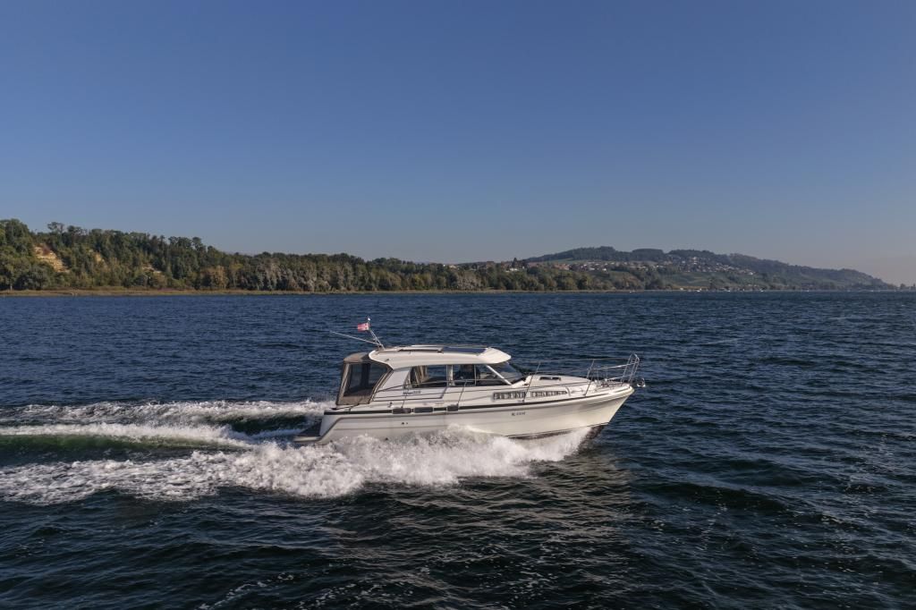 2015 Saga 325 — te koop — Stansstad, Switzerland — photo 1 of 31