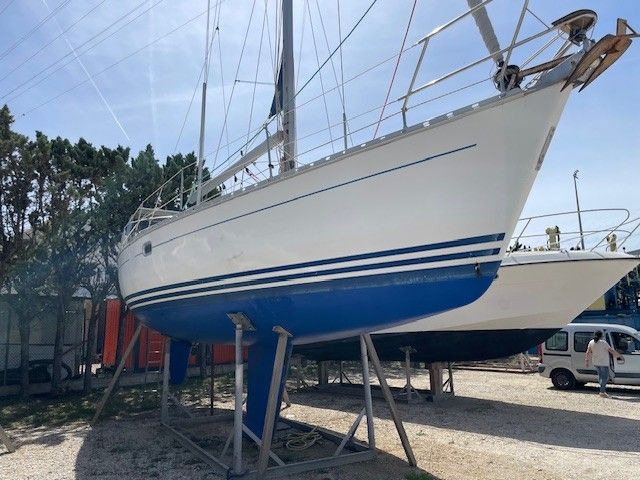 1996 Jeanneau Sun Odyssey 37.2 — in vendita — Martigues, France — photo 1 of 39