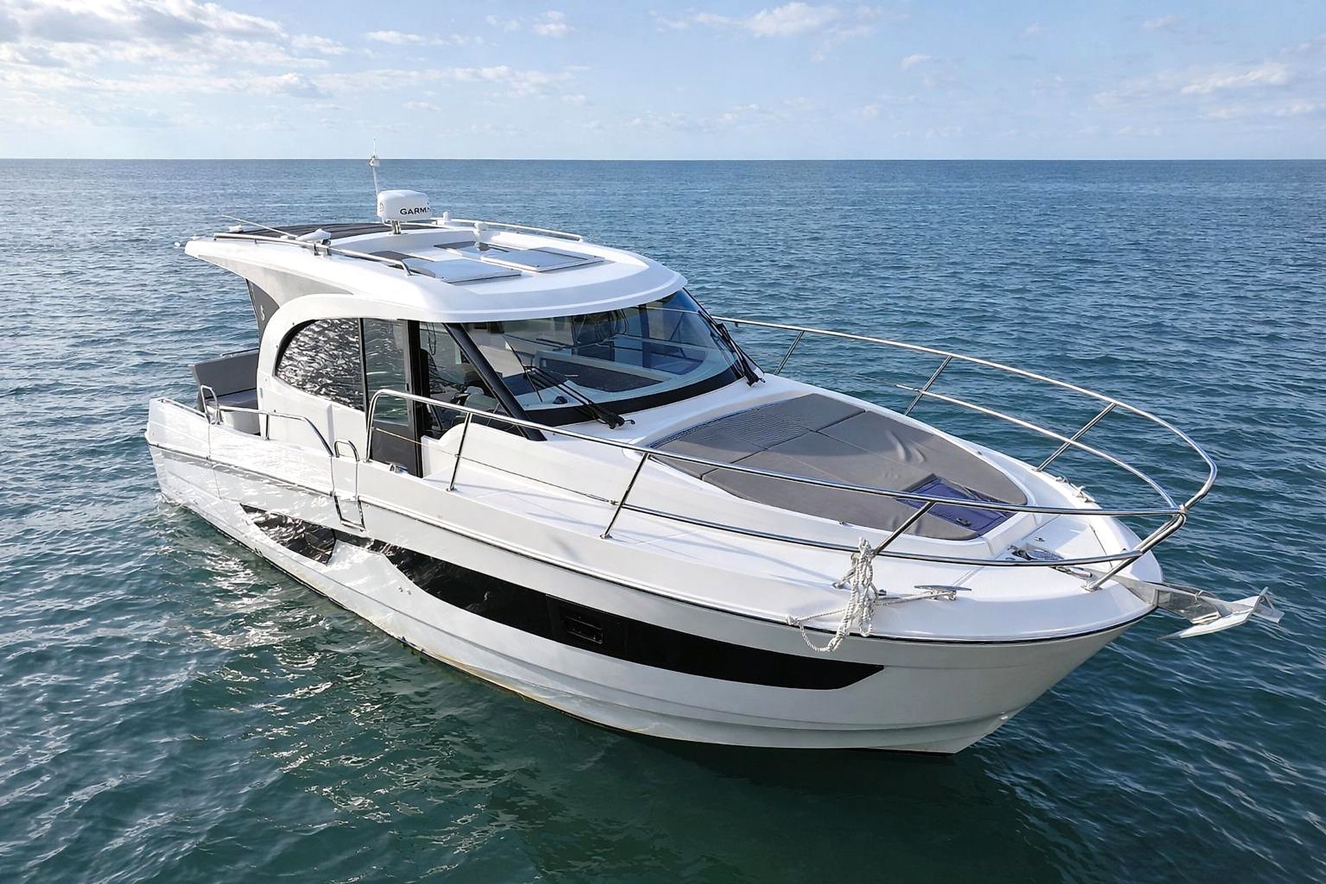 2022 Beneteau Antares 11 Coupe — en venta — North Bay Village, United States — photo 1 of 23