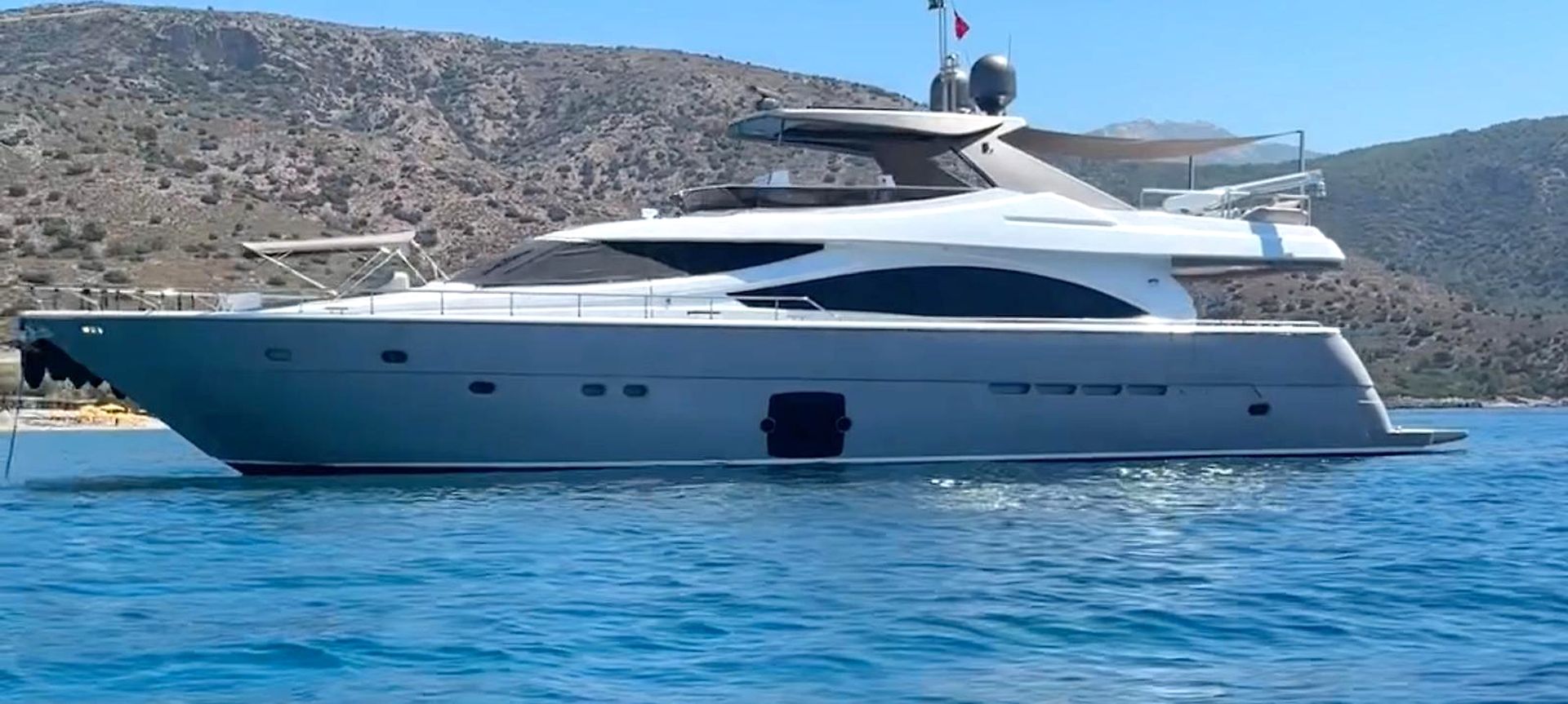 2010 Ferretti 830 — te koop — Marmaris, Turkey — photo 1 of 24