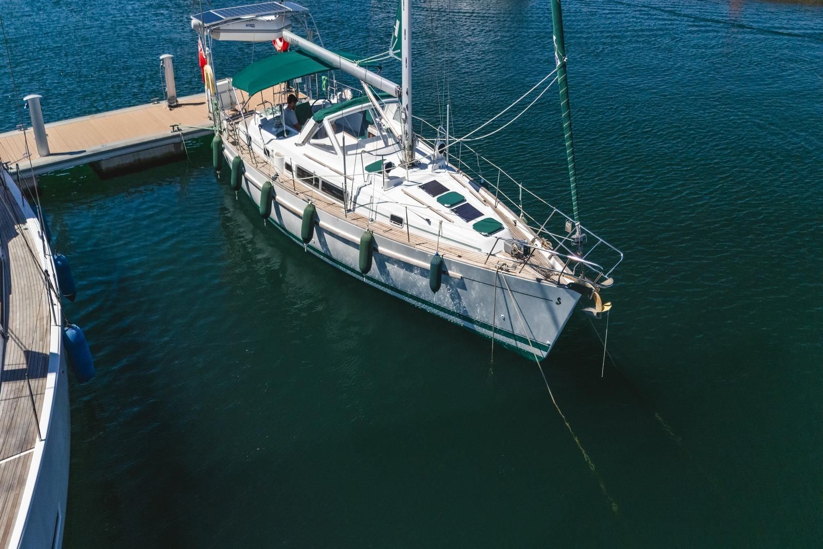 2000 Beneteau Oceanis 40 CC — na sprzedaż — NYB Lefkas, Greece — photo 1 of 7