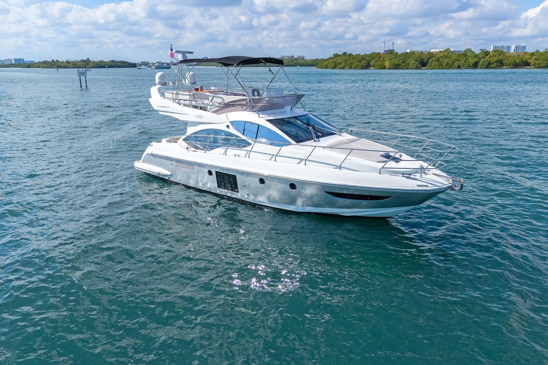 2013 Azimut 45 — te koop — Miami, United States — photo 1 of 5