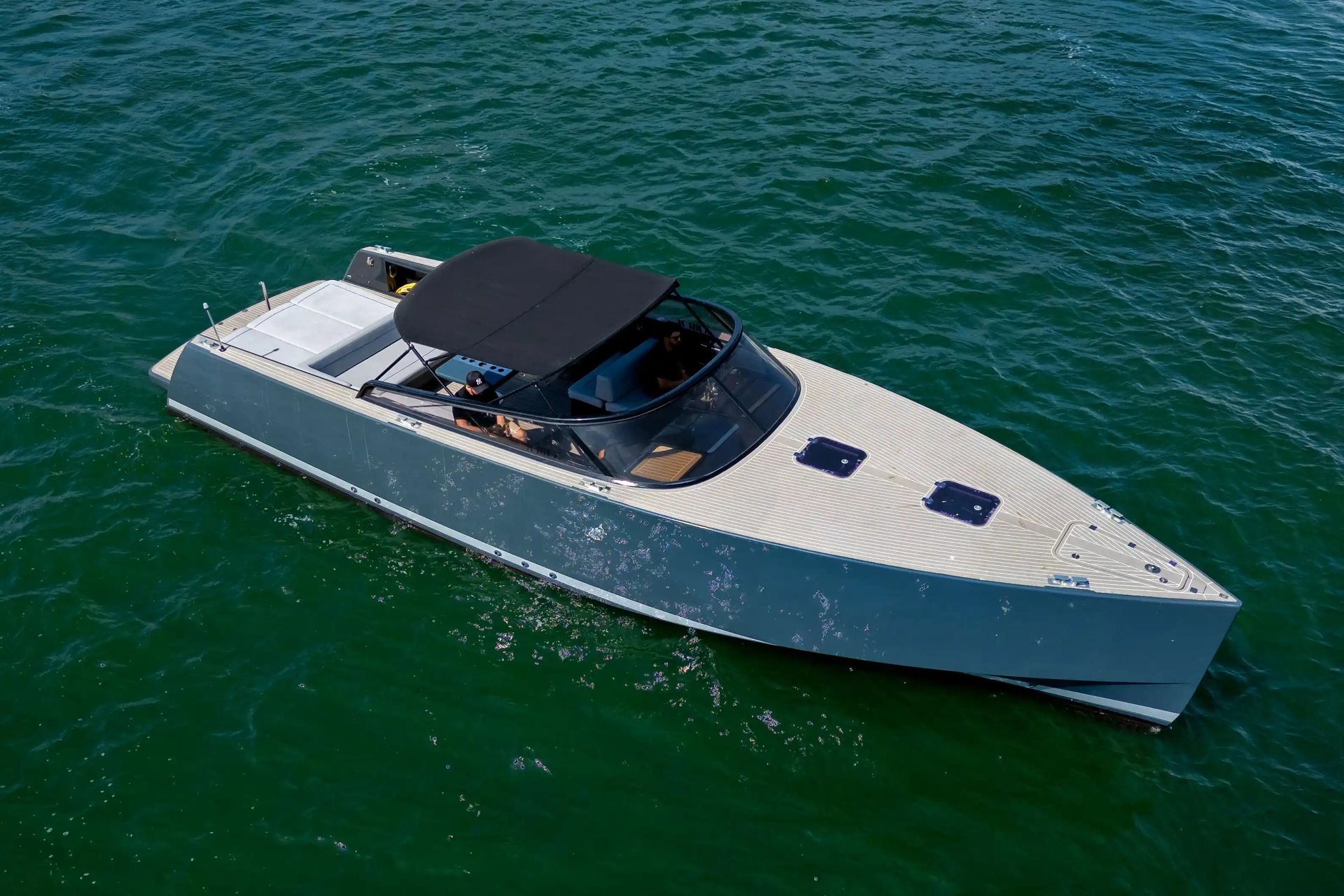 2014 VanDutch 40 — in vendita — North Bay Village, United States — photo 1 of 5