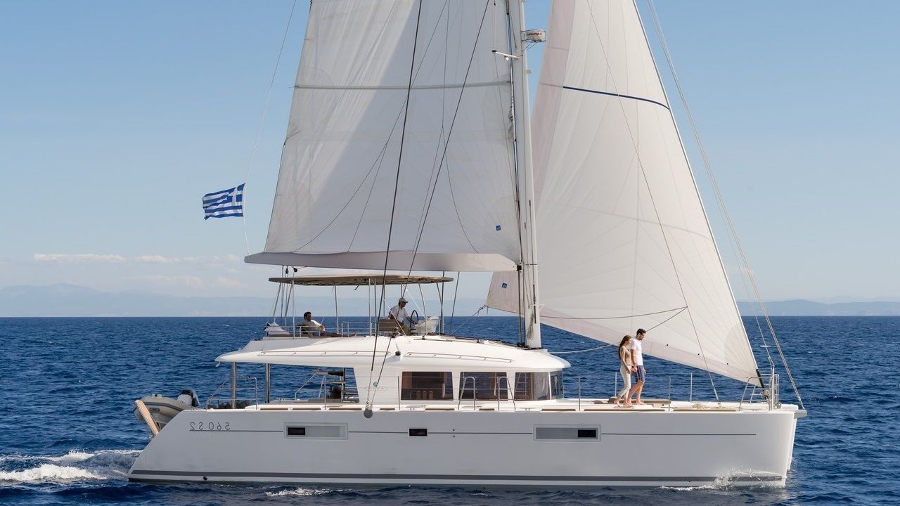 2014 Lagoon 560 — en alquiler — Mykonos, Greece — photo 1 of 19