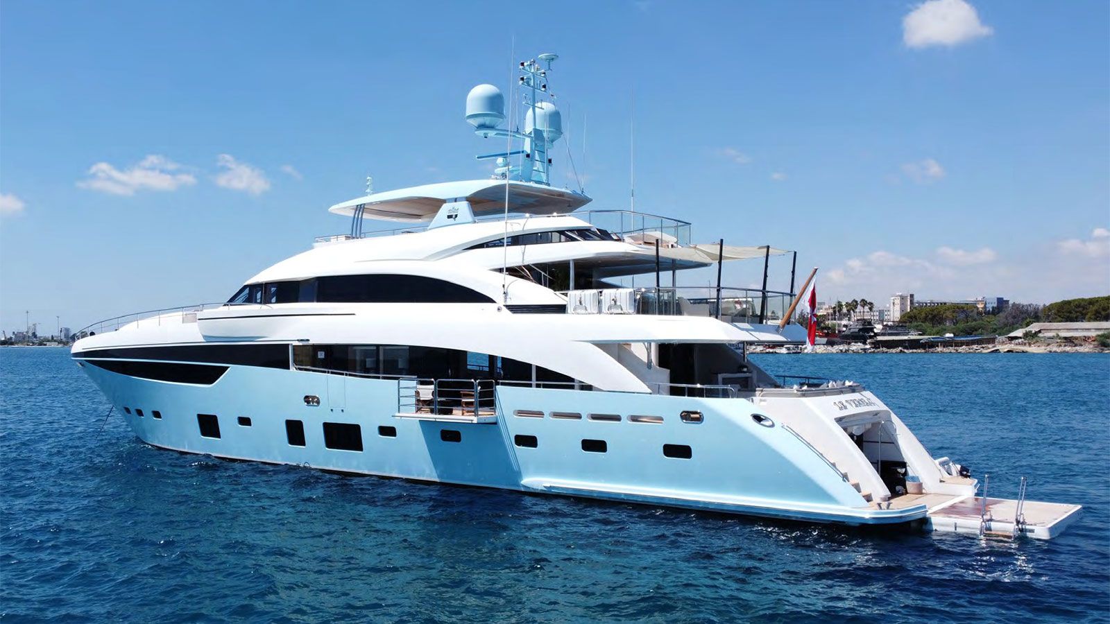 2016 Princess 40M — en alquiler — Istanbul, Turkey — photo 1 of 24