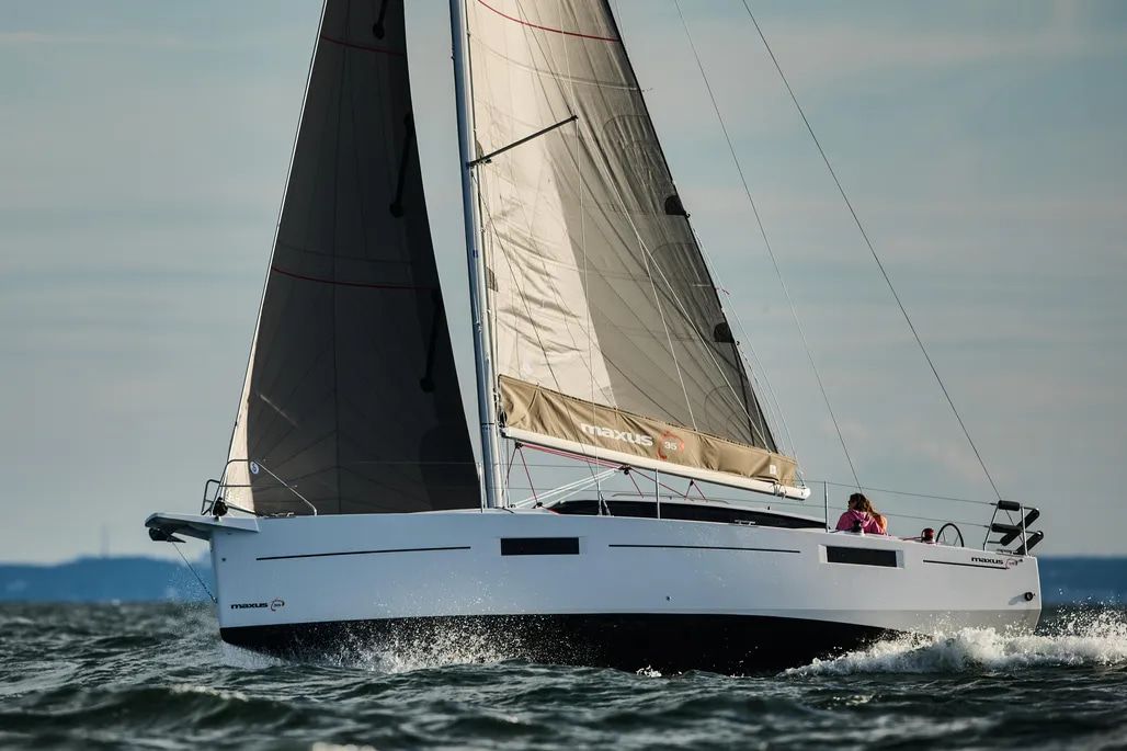 2025 Maxus 35 — en venta — Miami, United States — photo 1 of 18